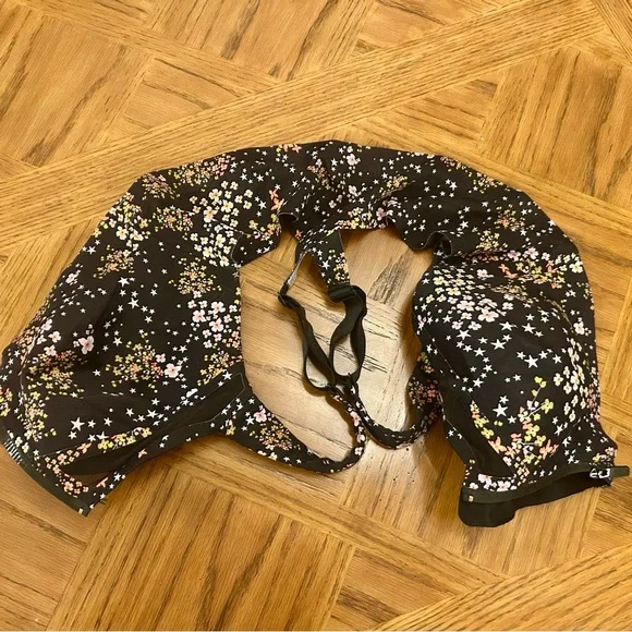 Victoria’s Secret Sport Incredible Knockout Floral Sports Bra - Picture 4 of 6